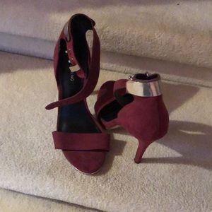 Call it Spring RED spiked heel microfibre dress shoes size 8.❤️.